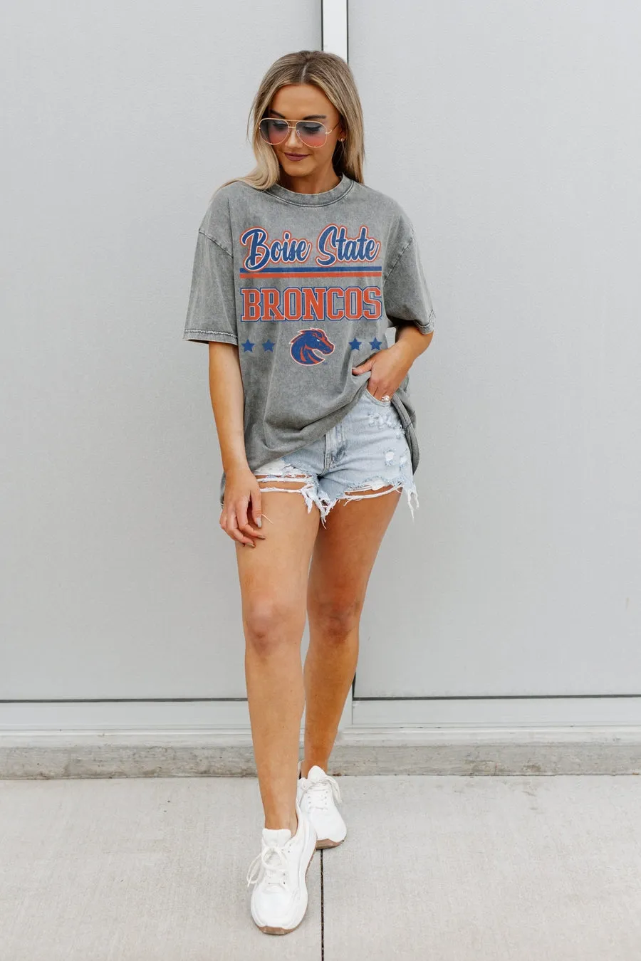 BOISE STATE BRONCOS HERE TO PLAY OVERSIZED CREWNECK TEE