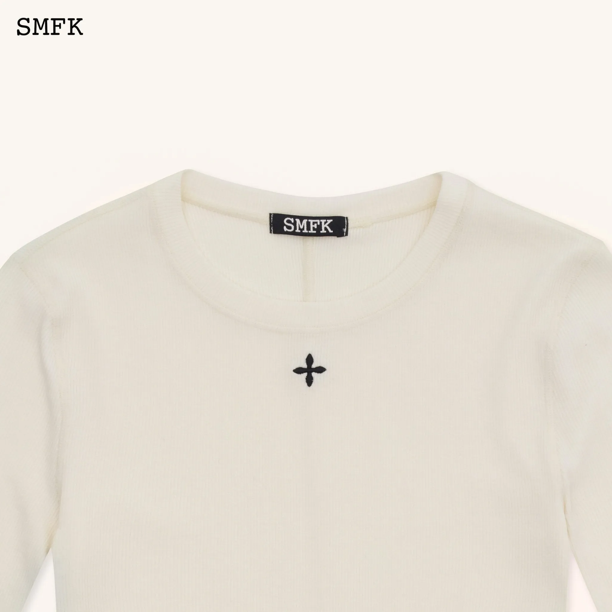 Compass Rush Slim Fit Sports Top In White