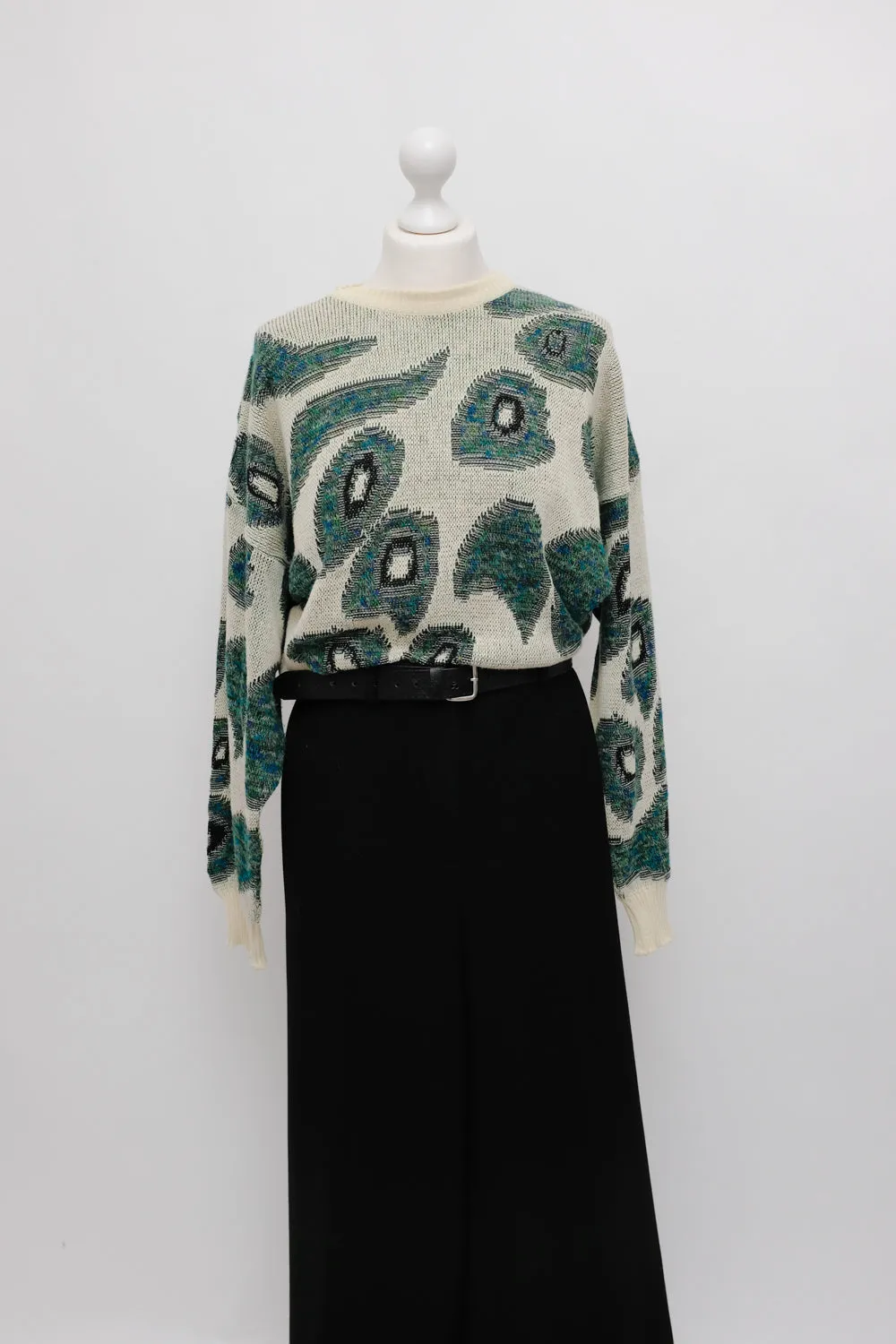 PEACOCK VINTAGE KNIT OVER SWEATER