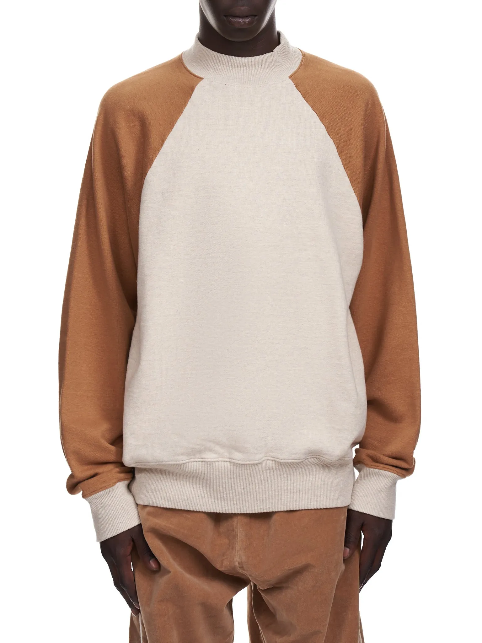 Raglan Sleeve High Neck Sweatshirt (K2109LC032-ECRU-GOLD)
