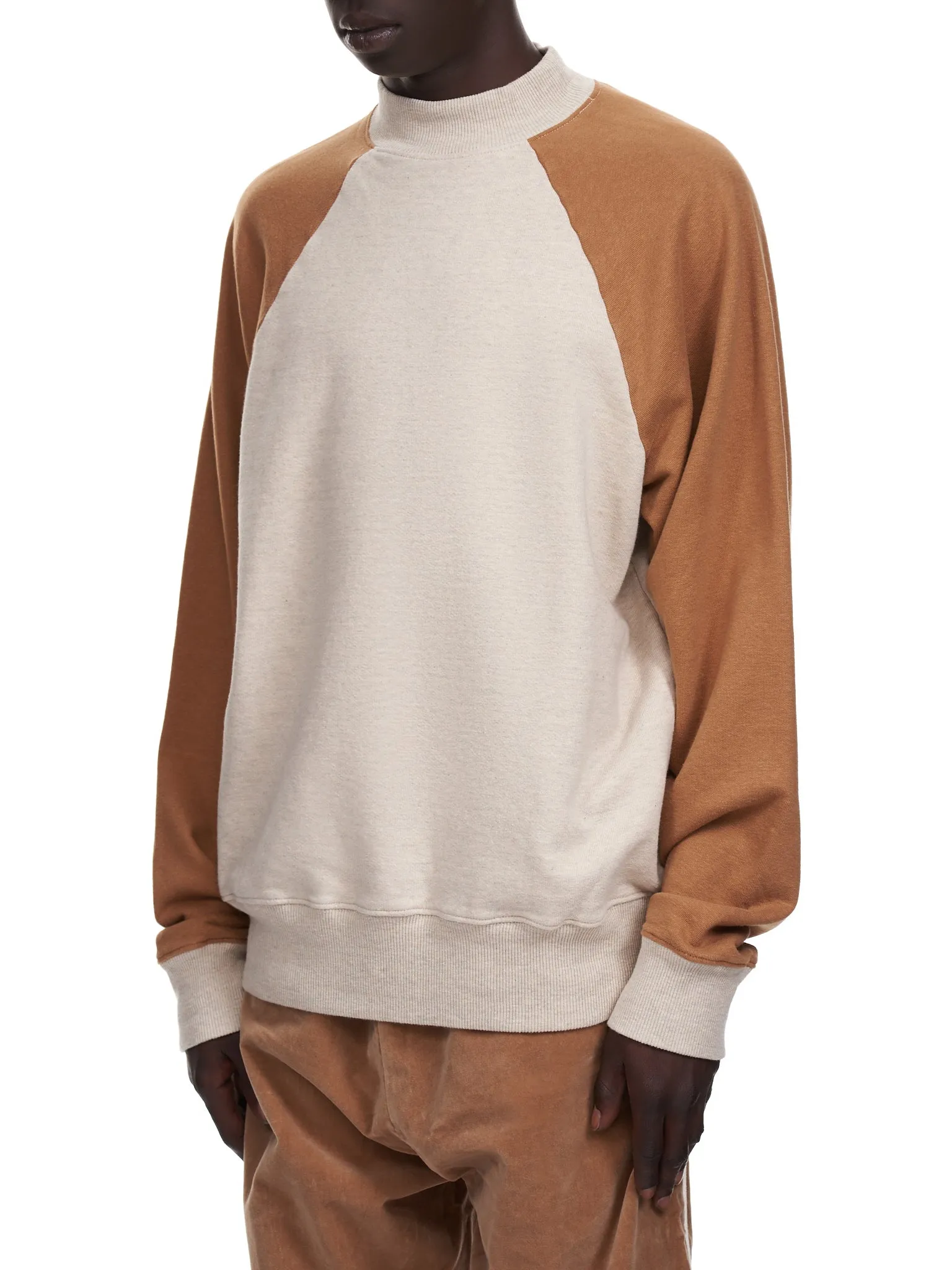 Raglan Sleeve High Neck Sweatshirt (K2109LC032-ECRU-GOLD)