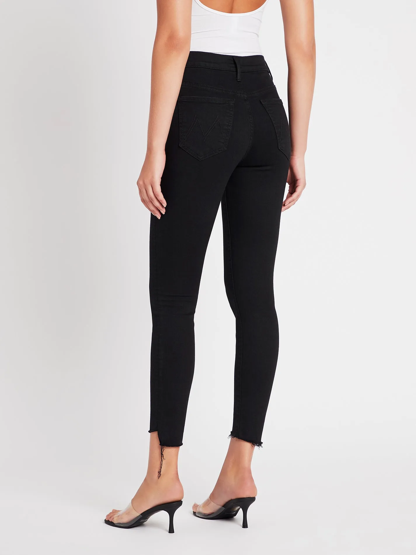 Stunner Ankle Step Fray Jean